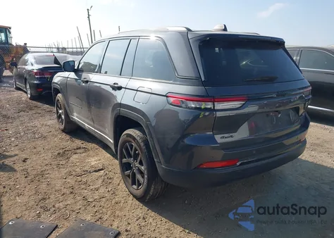 2024 Jeep Grand Cherokee Altitude X 4X4 from USA, damaged, VIN 1C4RJHAG6R8528221